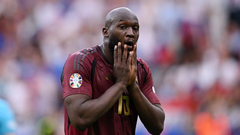 Cầu thủ Lukaku liên tiếp gây thất vọng với đường chuyền hụt