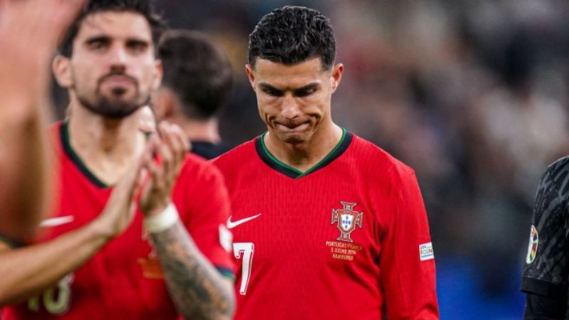 Ronaldo dừng chân tại mùa EURO với không bàn thắng