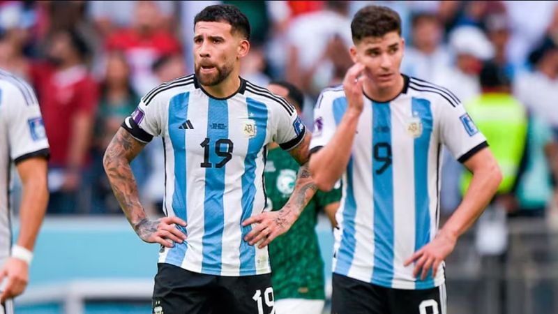 Argentina ra quân trắng tay trắng theo kịch bản không tưởng
